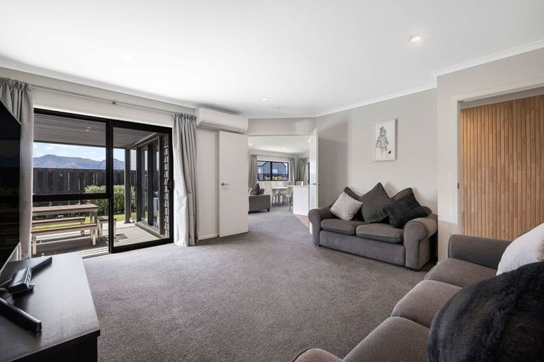 Photo of property in 12 Sawdon Street, Wanaka, 9305