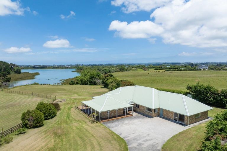 Photo of property in 49 Wharf Road, Clarks Beach, Pukekohe, 2679