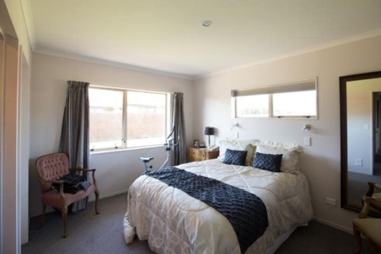 Photo of property in 6 Marsack Crescent, Halswell, Christchurch, 8025