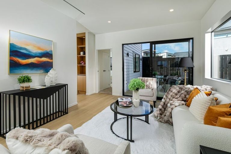 Photo of property in 3 Riroriro Road, Hobsonville, Auckland, 0616