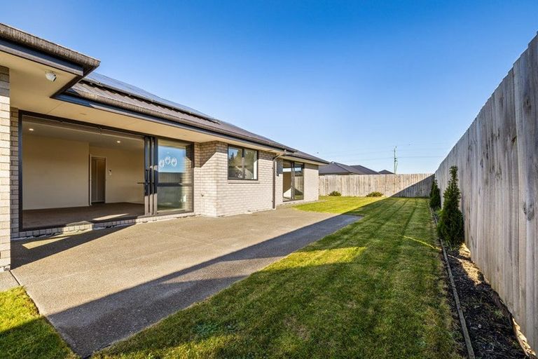 Photo of property in 7 Fountain Place, Rolleston, 7614