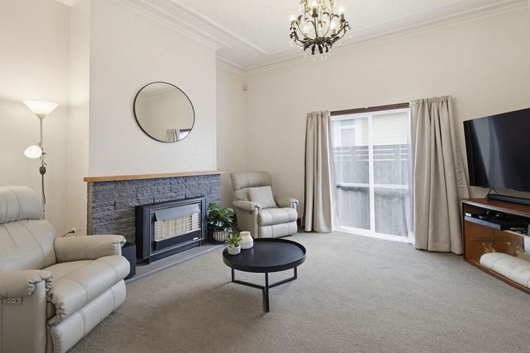 Photo of property in 102 Gonville Avenue, Gonville, Whanganui, 4501