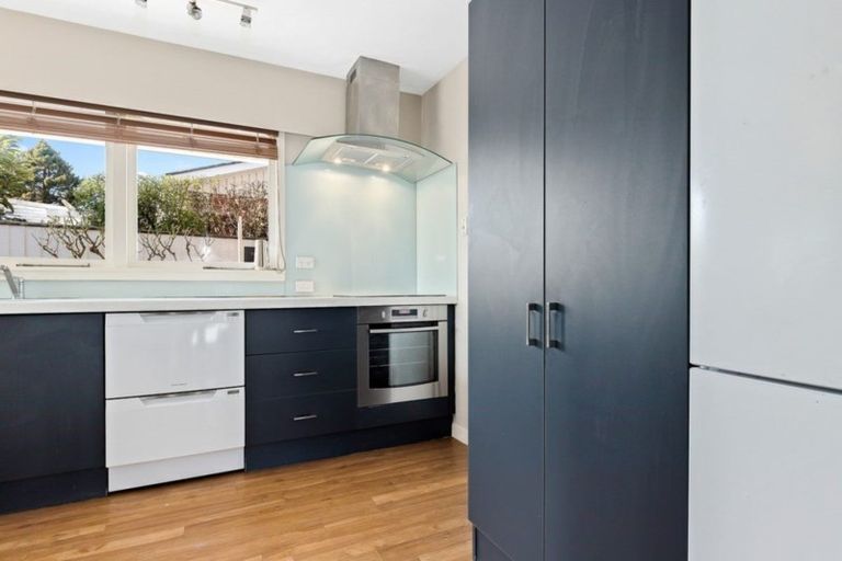 Photo of property in 1/19 Raxworthy Street, Ilam, Christchurch, 8041