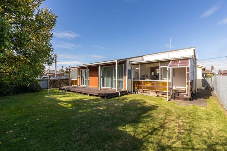 Photo of property in 1 Blake Street, Waitara, 4320