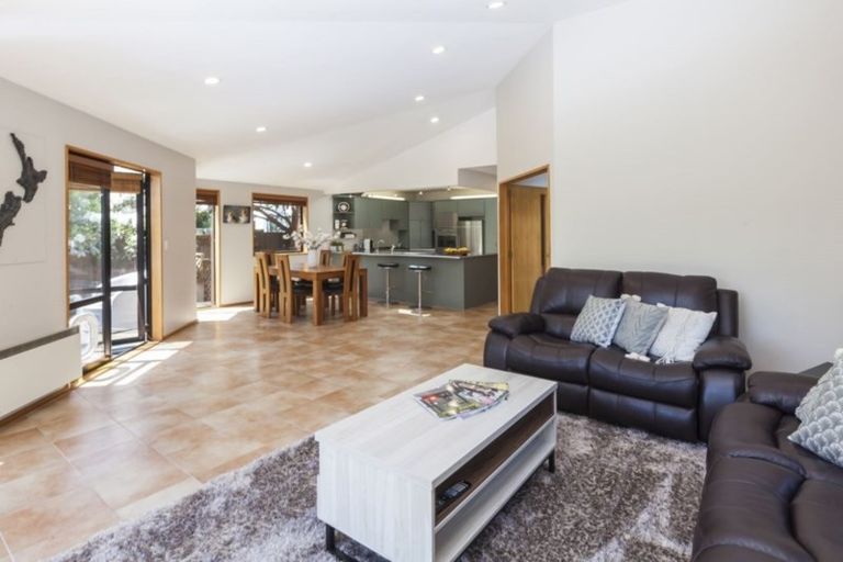 Photo of property in 22c Browns Road, St Albans, Christchurch, 8014