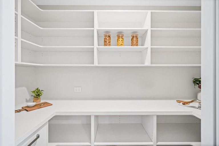 Photo of property in 16 Forge Close, Halswell, Christchurch, 8025