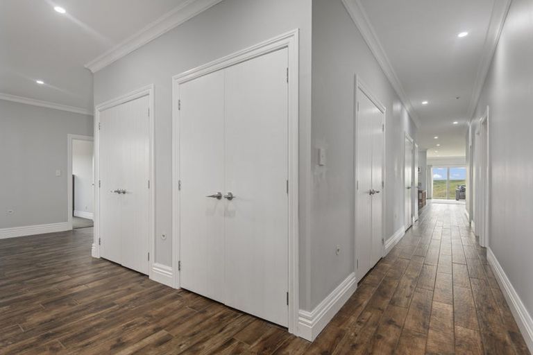 Photo of property in 52 Highland View Drive, Tokomaru, Palmerston North, 4474