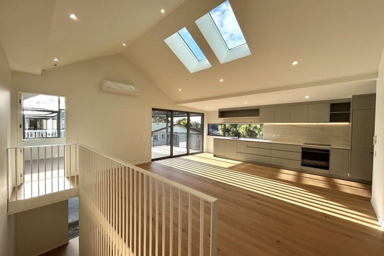 Photo of property in 93a Verran Road, Birkenhead, Auckland, 0626