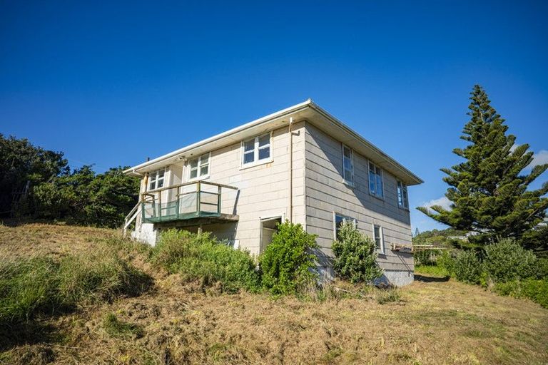 Photo of property in 33 Matatiro Street, Titahi Bay, Porirua, 5022
