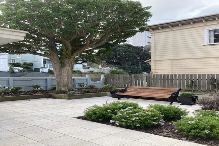 Photo of property in 23 Tinakori Road, Thorndon, Wellington, 6011