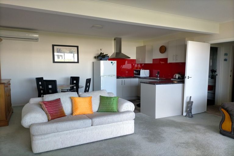 Photo of property in 9 Moana Road, Plimmerton, Porirua, 5026