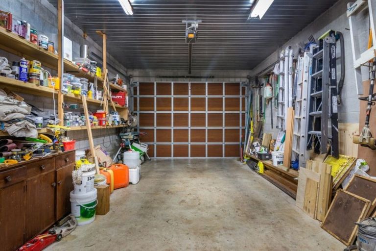 Photo of property in 34 Titoki Avenue, Waipahihi, Taupo, 3330