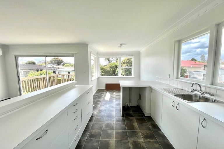 Photo of property in 26 Ronald Place, Manurewa, Auckland, 2102