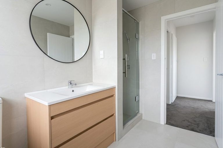 Photo of property in 5 Mcleod Road, Henderson, Auckland, 0612