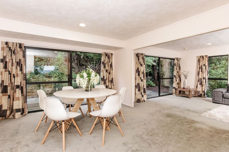 Photo of property in 22 Darcy Place, Massey, Auckland, 0614