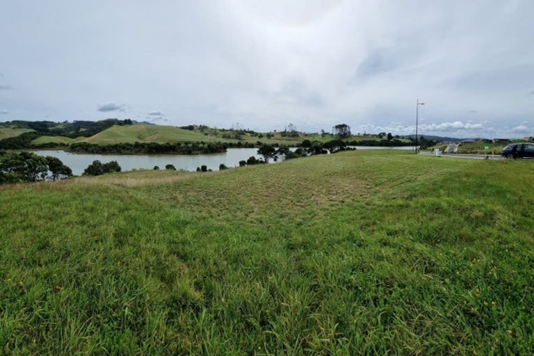 Photo of property in 76 Omahina Street, Raglan, 3225