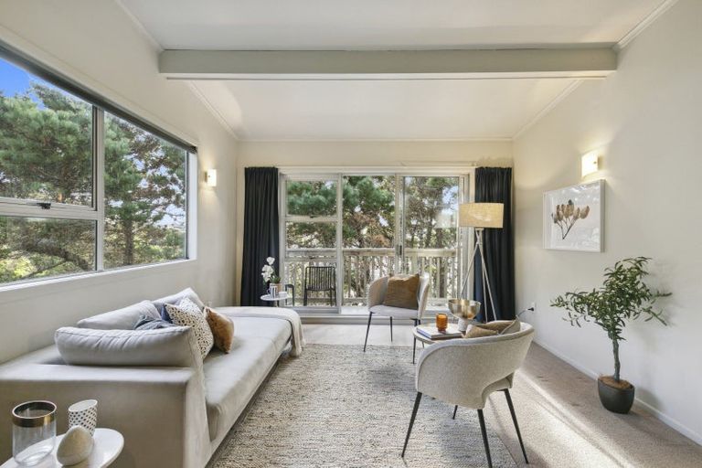 Photo of property in 8b Baxter Way, Karori, Wellington, 6012