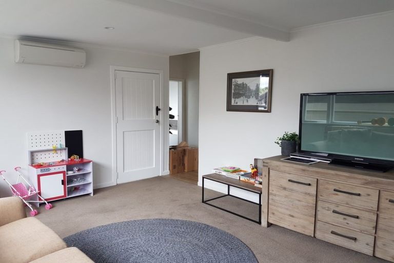 Photo of property in 87 Helvetia Road, Pukekohe, 2120