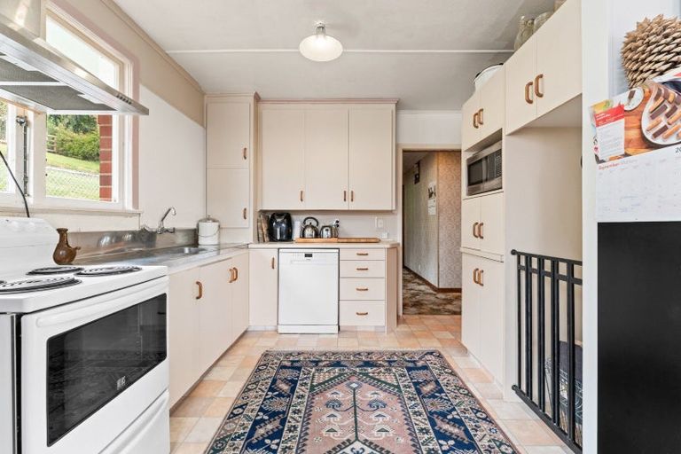 Photo of property in 21 Centennial Avenue, Helensburgh, Dunedin, 9010