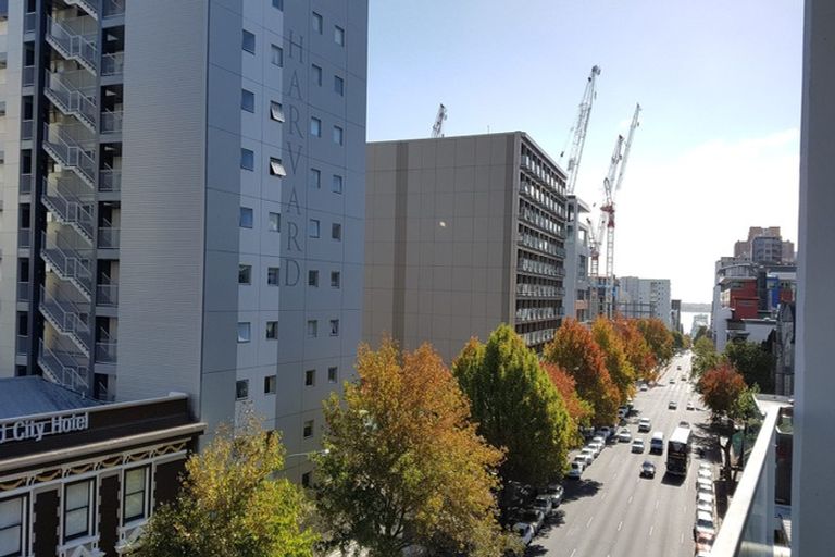 Photo of property in 820/12 Northcross Drive, Oteha, Auckland, 0632