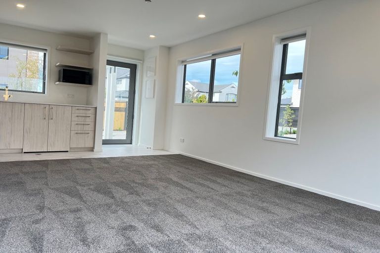 Photo of property in 17 Mohua Lane, Upper Riccarton, Christchurch, 8041