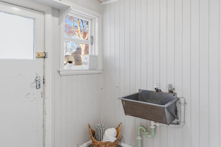 Photo of property in 18 Auburn Avenue, Upper Riccarton, Christchurch, 8041