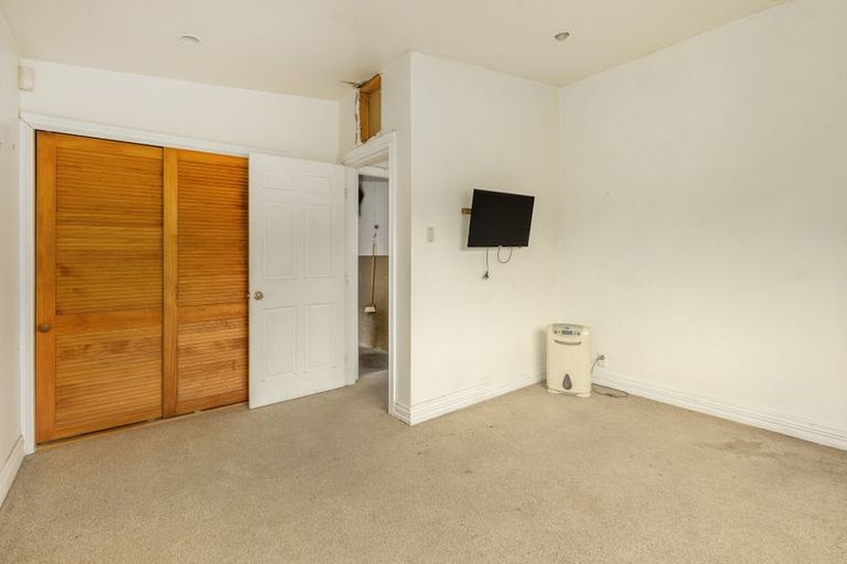 Photo of property in 12 Mahana Road, Paraparaumu Beach, Paraparaumu, 5032