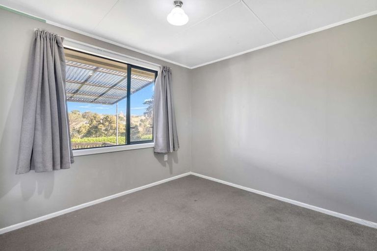 Photo of property in 8 Doctors Hill Road, Maungaturoto, 0520