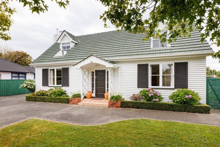Photo of property in 5 Hardie Street, Hokowhitu, Palmerston North, 4410