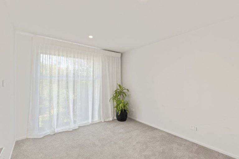 Photo of property in 199a Gill Street, Strandon, New Plymouth, 4312