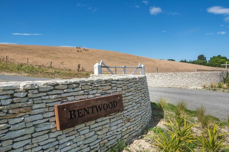 Photo of property in 390 Loburn Whiterock Road, Loburn, Rangiora, 7472