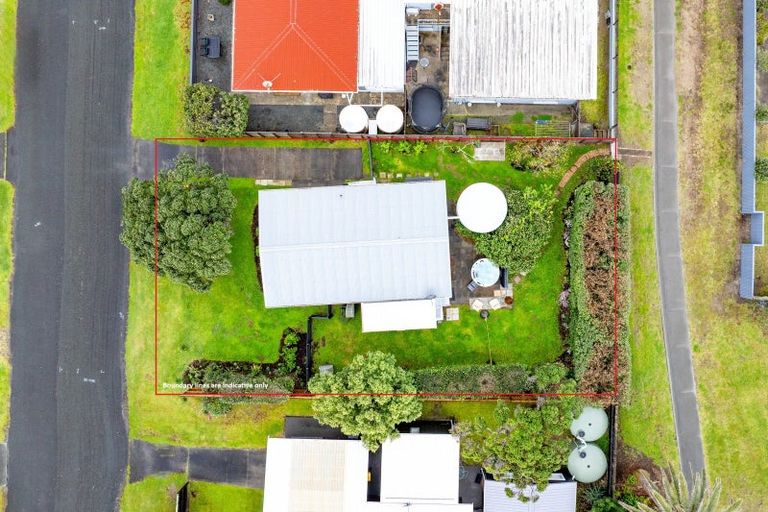 Photo of property in 3 The Southern Isle, Omaha, 0986