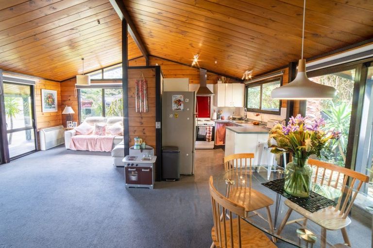 Photo of property in 17 Denver Grove, Totara Park, Upper Hutt, 5018