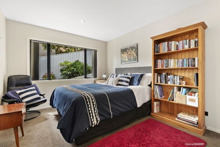 Photo of property in 3 Atahu Grove, Tirohanga, Lower Hutt, 5010