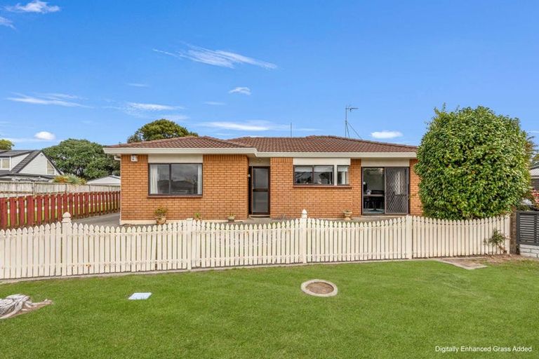 Photo of property in 8a Inverell Place, Mount Maunganui, 3116