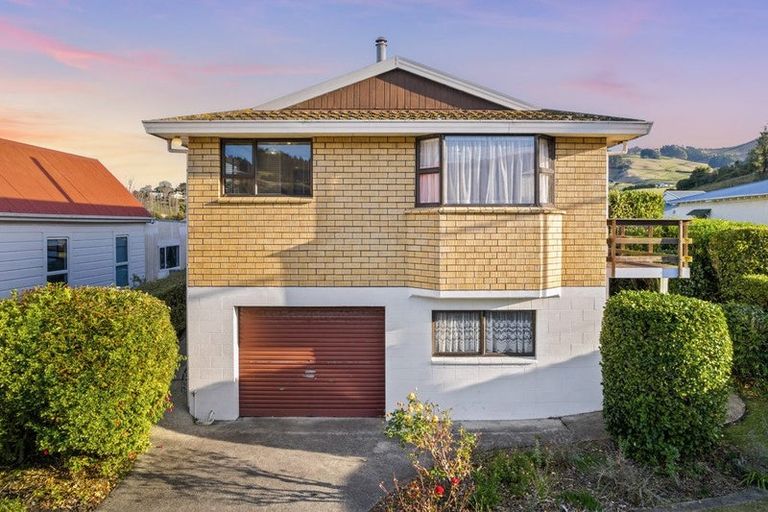 Photo of property in 11 Hall Road, Sawyers Bay, Port Chalmers, 9023