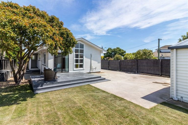 Photo of property in 4 Lovelock Street, Dallington, Christchurch, 8061