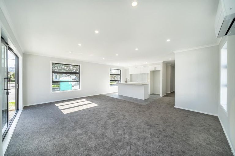 Photo of property in 4c Pohutukawa Street, Woburn, Lower Hutt, 5010