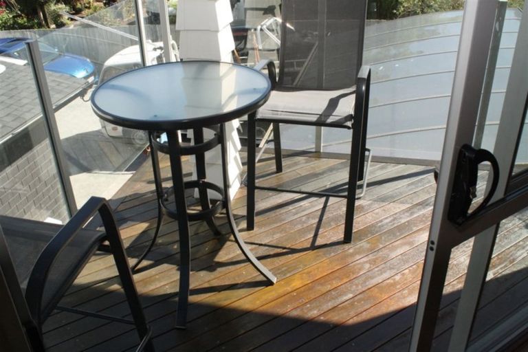 Photo of property in 30b Seacliffe Road, Hillsborough, Auckland, 1042