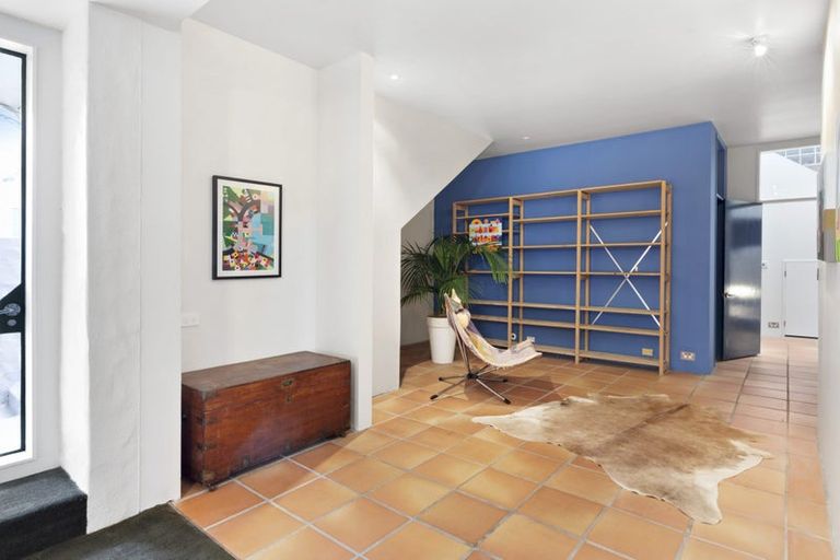 Photo of property in 175 Grant Road, Thorndon, Wellington, 6011