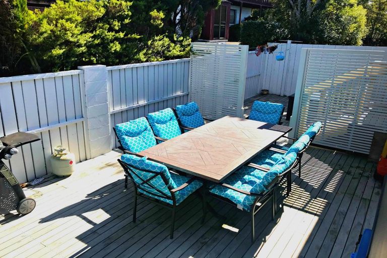 Photo of property in 1/105 John Downs Drive, Browns Bay, Auckland, 0630