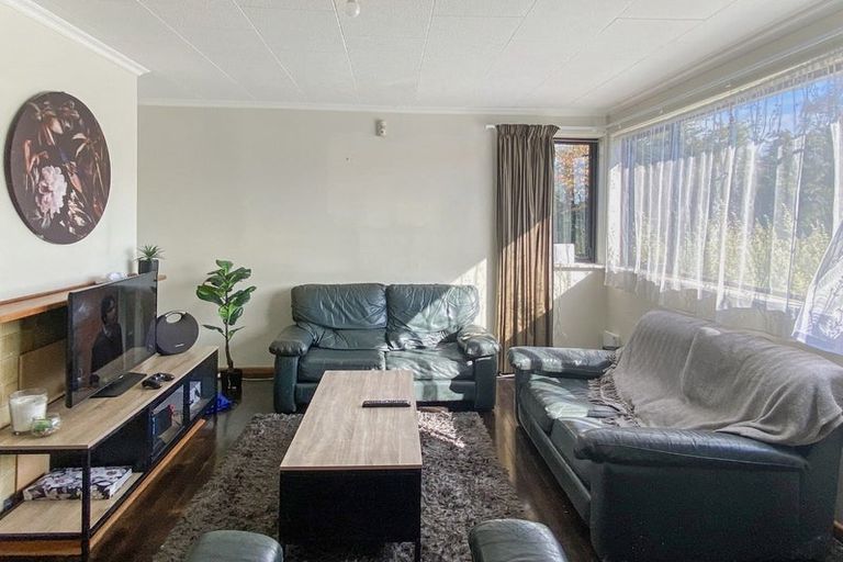 Photo of property in 14 Collett Street, Dannevirke, 4930