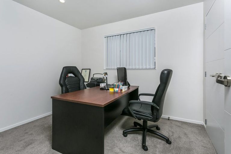 Photo of property in 34 Clara Road, Silverdale, 0932