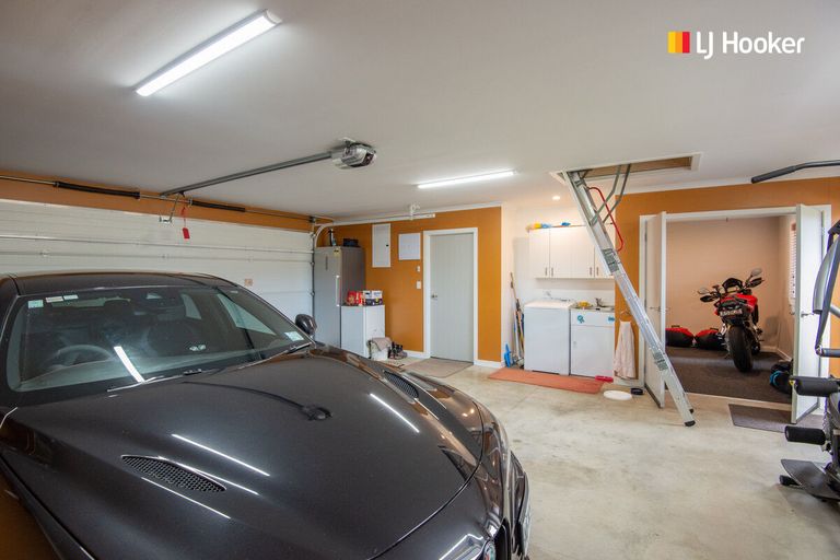 Photo of property in 8 Carrick Place, Mosgiel, 9024