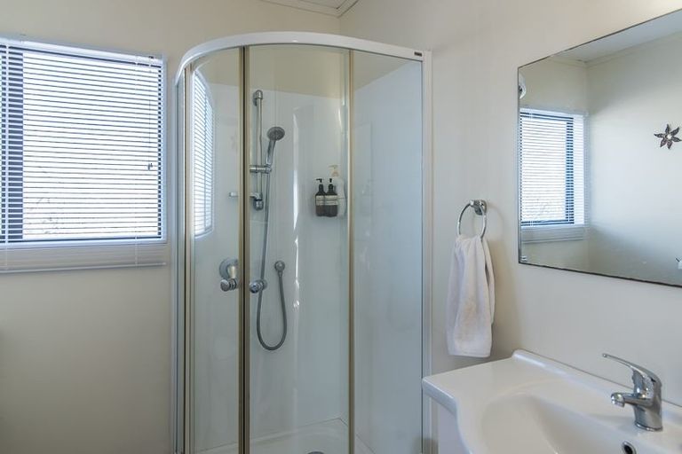 Photo of property in 43b Kapiti Road, Paraparaumu, 5032