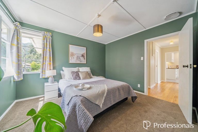 Photo of property in 26 Godley Street, Waterloo, Lower Hutt, 5011