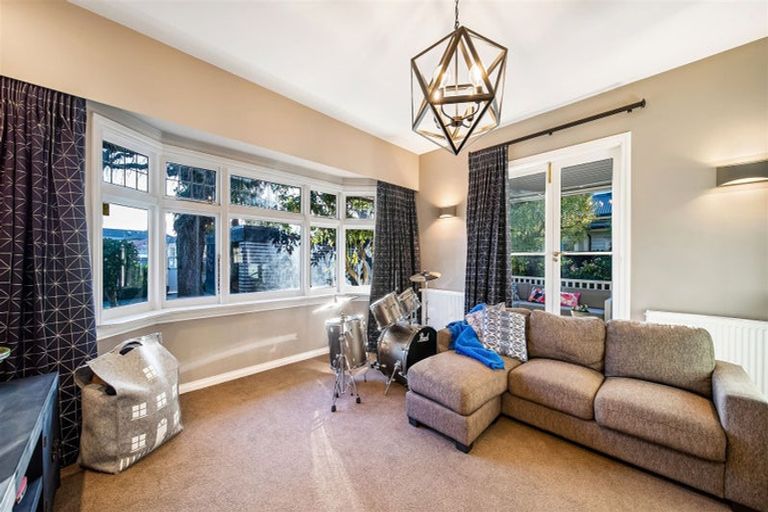 Photo of property in 100 Idris Road, Bryndwr, Christchurch, 8052