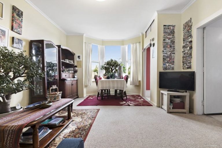 Photo of property in 1/57 Hawker Street, Mount Victoria, Wellington, 6011