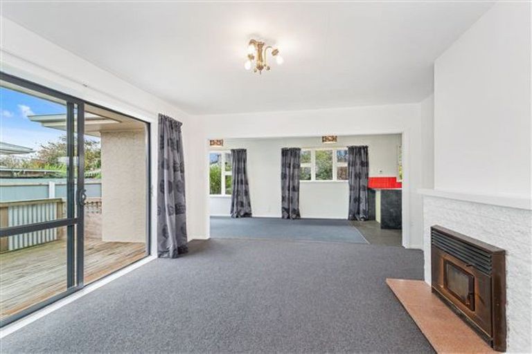 Photo of property in 8 Ivory Street, Rangiora, 7400