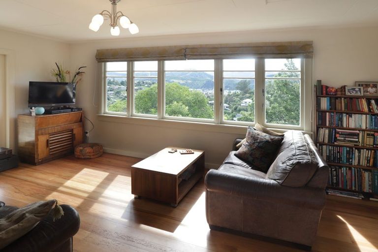 Photo of property in 89 Princes Drive, Britannia Heights, Nelson, 7010